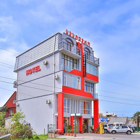 Royal Hotel Batumi Exterior foto